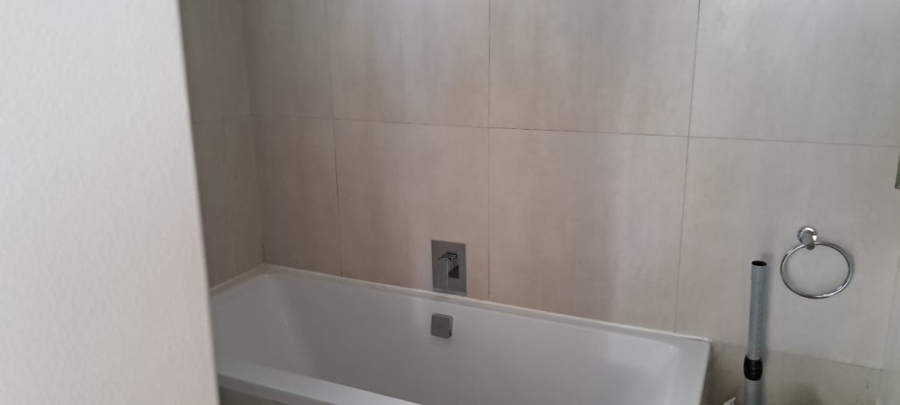 To Let 1 Bedroom Property for Rent in Sea Point Western Cape